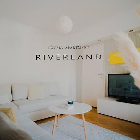 Riverland - Lovely Apartment מוסטר מראה חיצוני תמונה