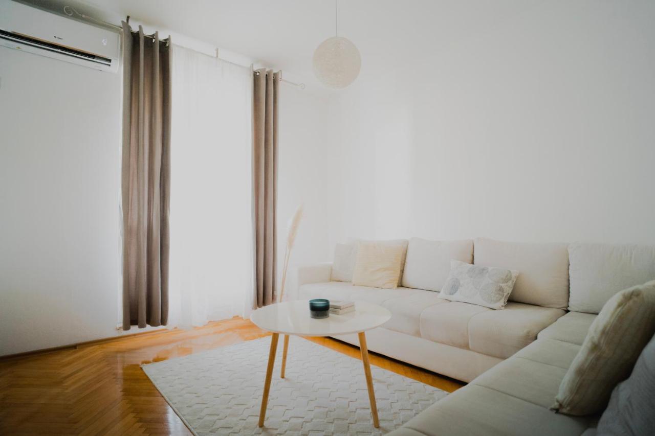 Riverland - Lovely Apartment מוסטר מראה חיצוני תמונה