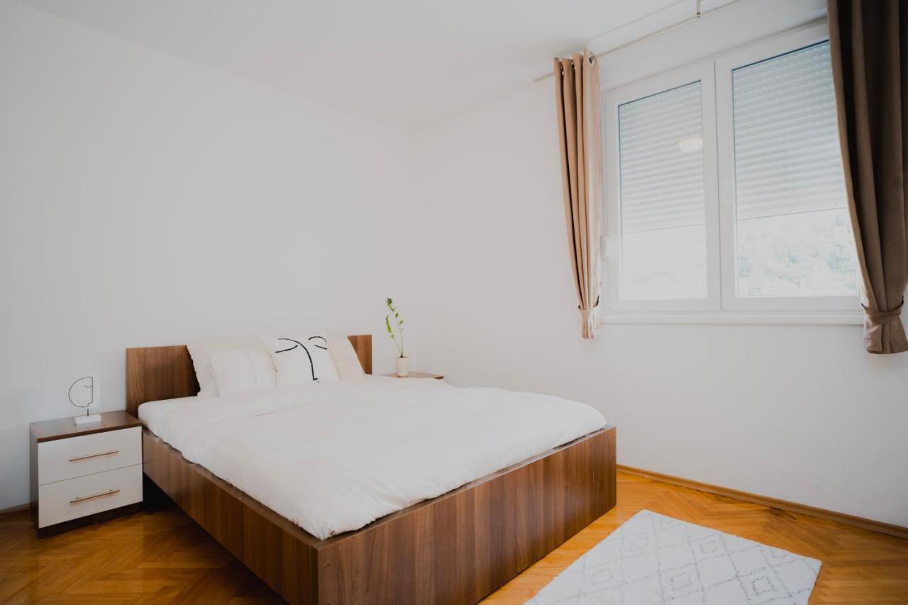 Riverland - Lovely Apartment מוסטר מראה חיצוני תמונה
