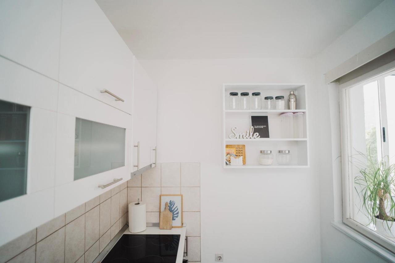 Riverland - Lovely Apartment מוסטר מראה חיצוני תמונה