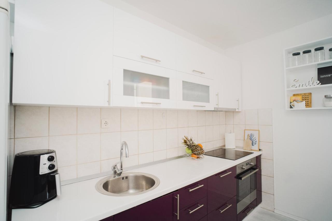 Riverland - Lovely Apartment מוסטר מראה חיצוני תמונה